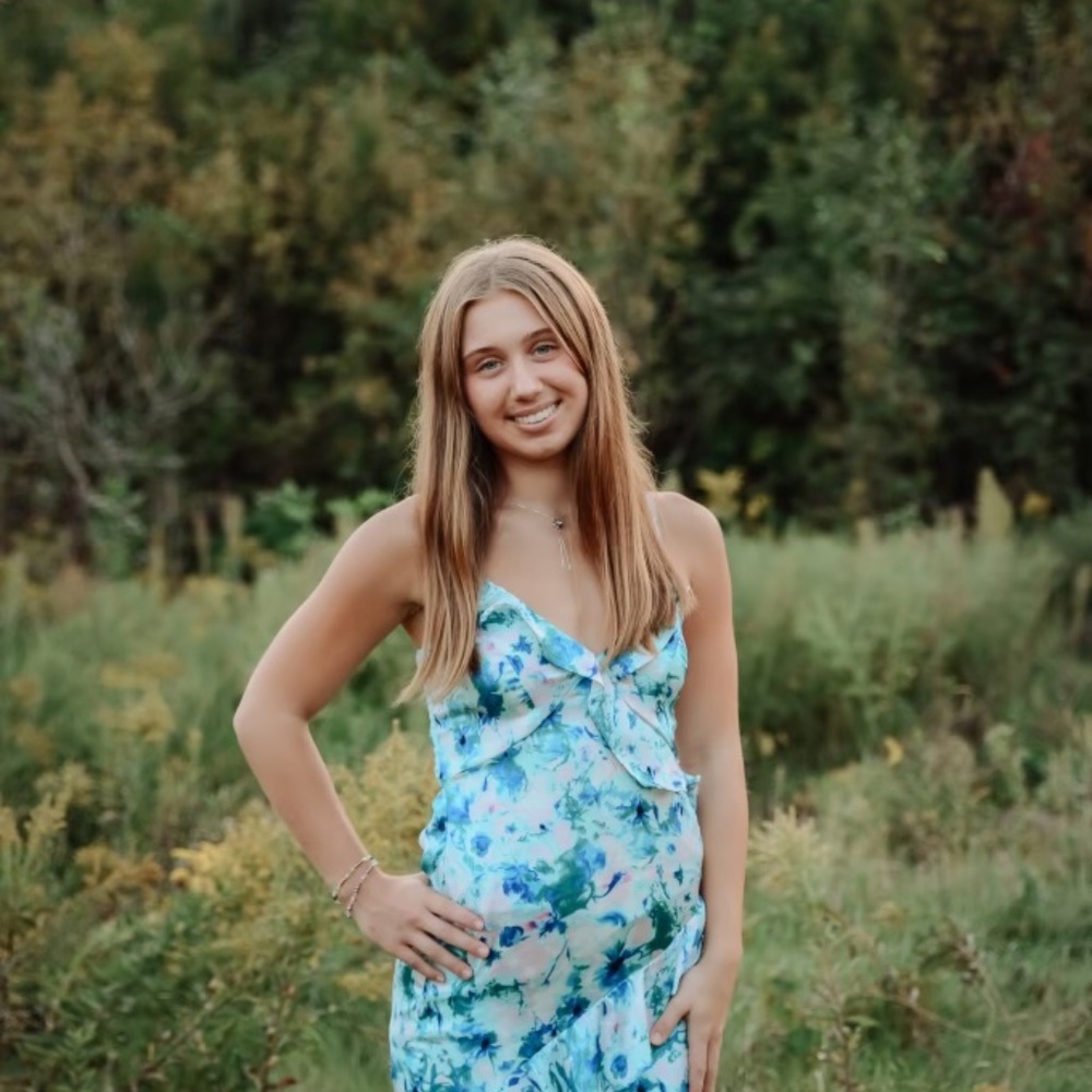Meet your Posher, Kayla